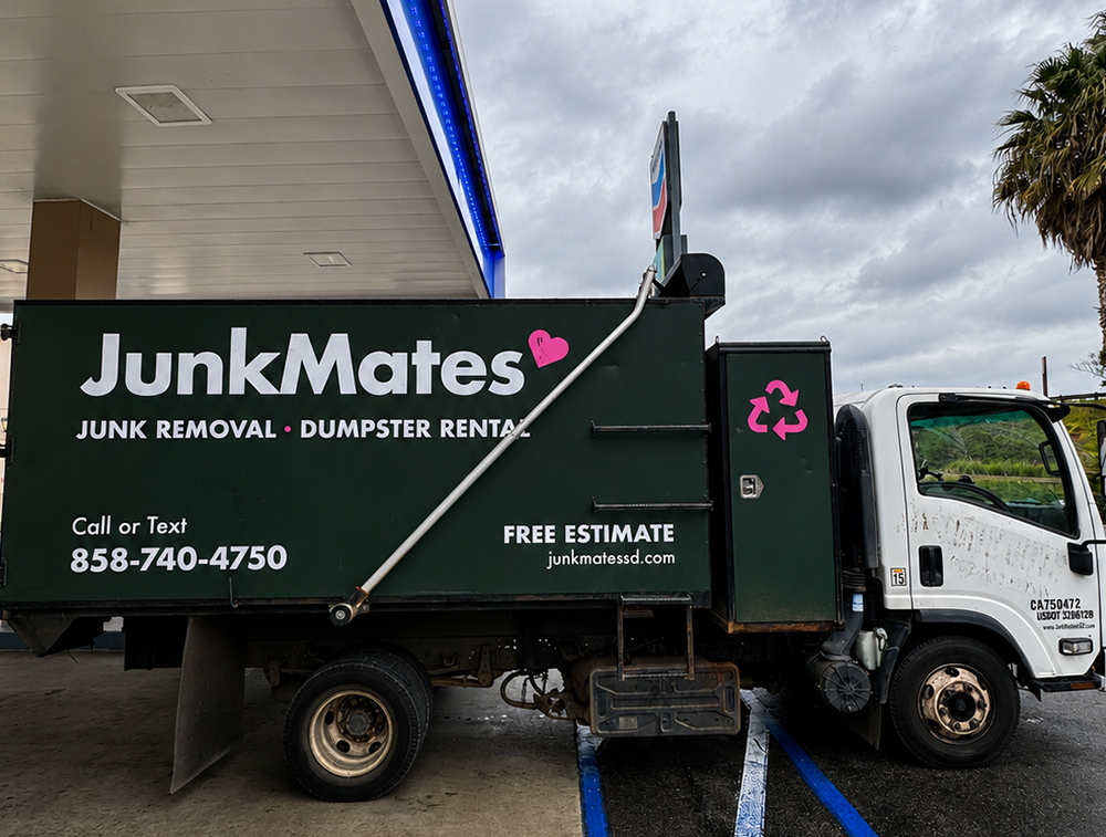 JunkMates-Truck-Park